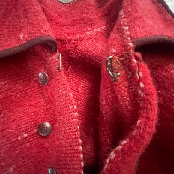 Vintage 1970s handmade wool poncho cape - Picture 5 of 9